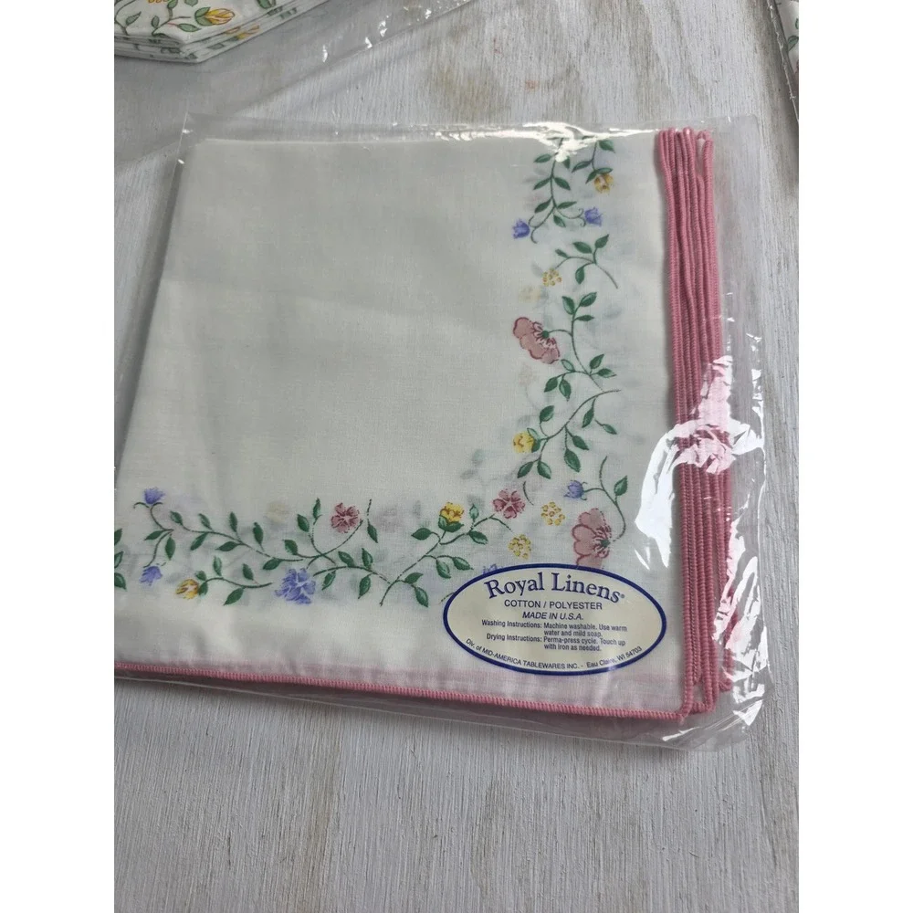 Royal Linens Summer Chintz Tablecloth Set Napkins Placemats Floral Cottagecore